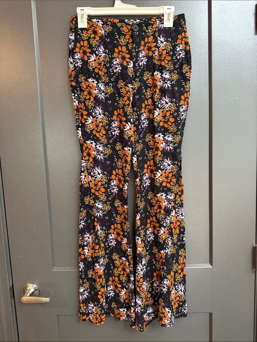 Free People Can’t Take My Eyes Off You Floral Pants. Womens XS